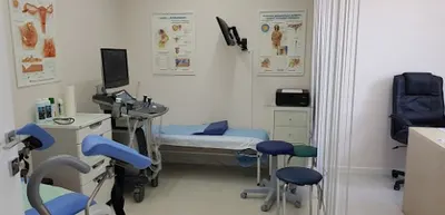 lek. Marek Józefowicz, Ginekolog